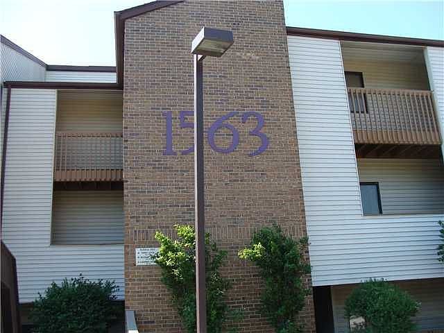 1st image of 1563 W Pond Dr APT 15