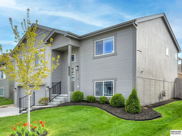 7732 N 88th St, Omaha, NE 68122