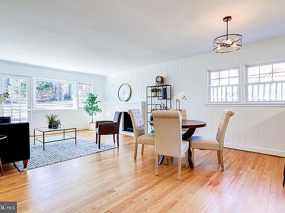 2nd image of 6 N Montague St
