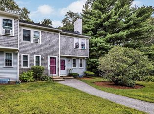 300 Falmouth Rd APT 9F, Mashpee, MA 02649