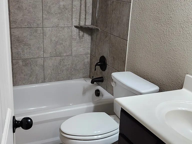 821 Karey Dr — Photo 7