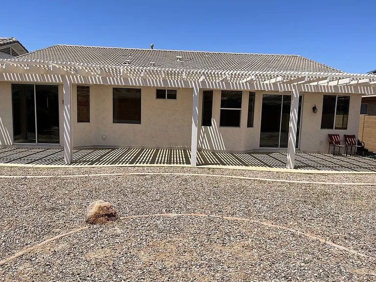 7325 W Ellis St — Photo 14
