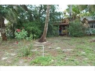 921 Bali Rd, Cocoa Beach, FL 32931