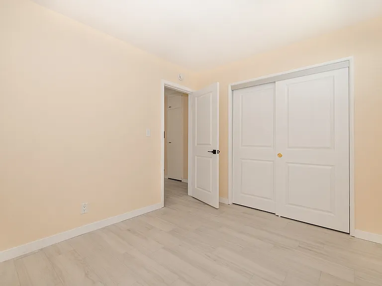 17561 Jefferson Ln #A — Photo 2