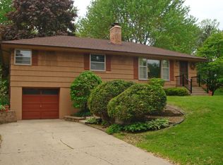 5420 Kimberly Rd, Minnetonka, MN 55345