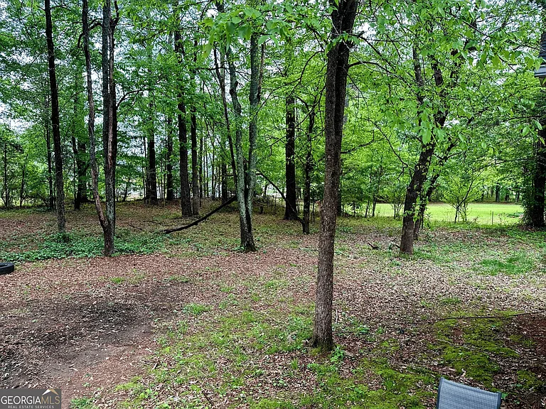 640 Hemphill Rd — Photo 23