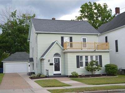 3783 McKoon Ave, Niagara Falls, NY, 14305