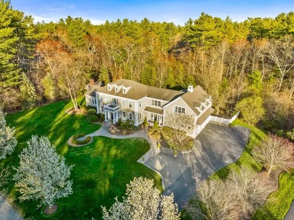 3 Clapp Brook Rd, Norwell, MA 02061