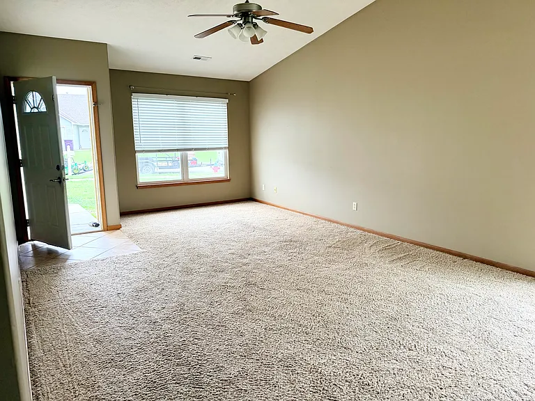 2717 Buttonwood Dr #1 — Photo 3