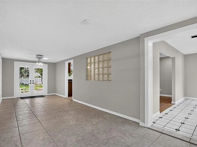 2732 Newark Way — Photo 11
