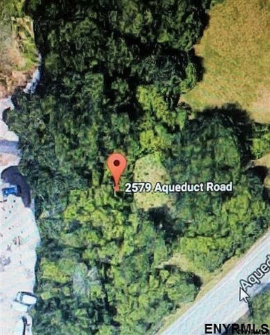 2nd image of 2579 Aqueduct Rd