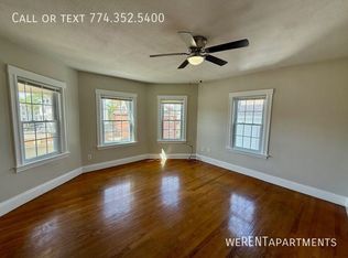 9 Lake St APT 2, Webster, MA 01570