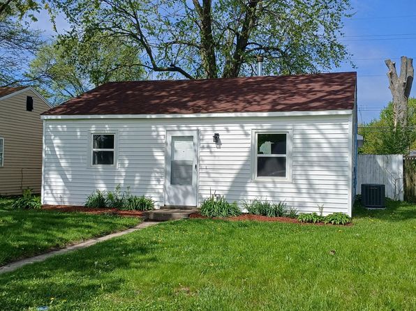 7616 Walnut Ave, Hammond, IN 46324