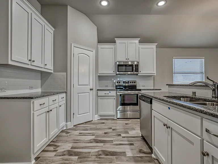 207 Gardenia Dr — Photo 12