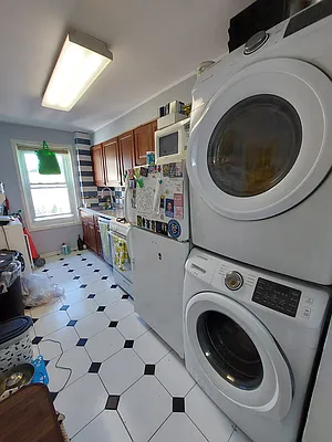 Rented by PRIVATE HOMES REALTY LLC | media 6