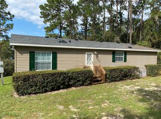 240 Cue Lake Dr, Hawthorne, FL 32640