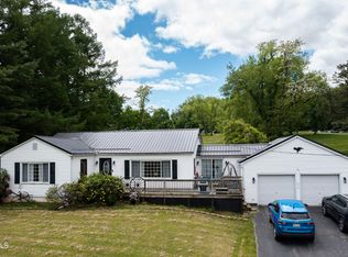 198 Cross Cove Rd, Roaring Spring, PA 16673
