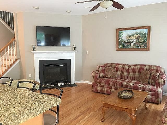 2nd image of 22 Indian Field Dr