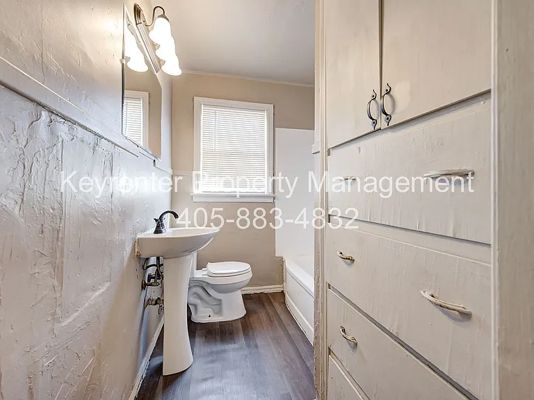 SW 27th St Complex — Photo 45