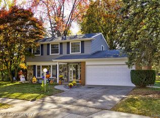 30261 Buckingham St, Livonia, MI 48154