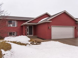 5887 Excalibur Ct NW, Rochester, MN 55901