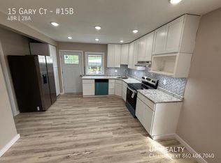 15 Gary Ct #15B, Groton, CT 06340