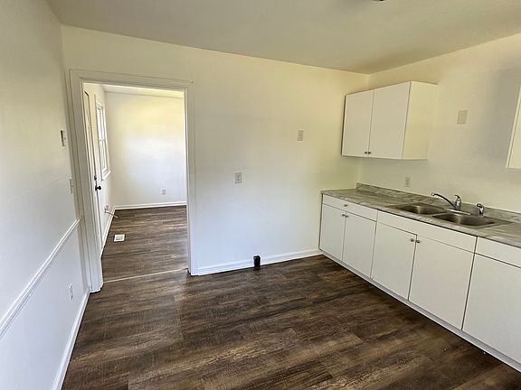 4th image of 67 Hollencamp Ave