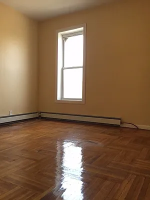 Rented by Lang Realty LLC | media 3