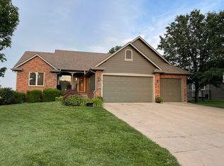 2208 N Chestnut Ct, Augusta, KS 67010