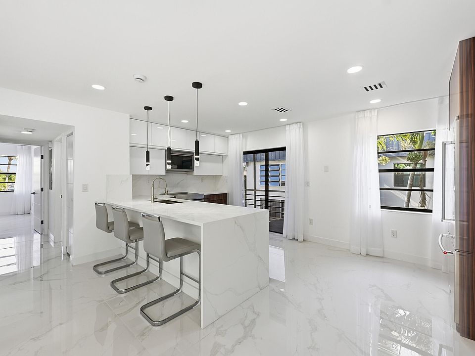 1st image of 571 Piedmont L