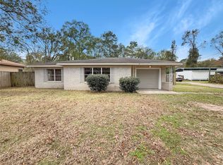 1000 Crescent Blvd, Cleveland, TX 77327