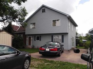 3002 Wayne Trce, Fort Wayne, IN 46806