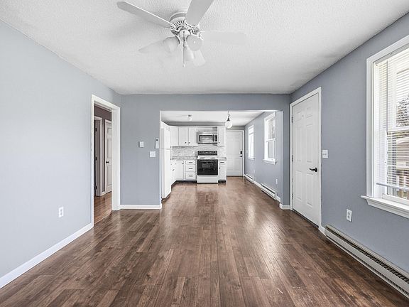 5th image of 2461 Essex Street