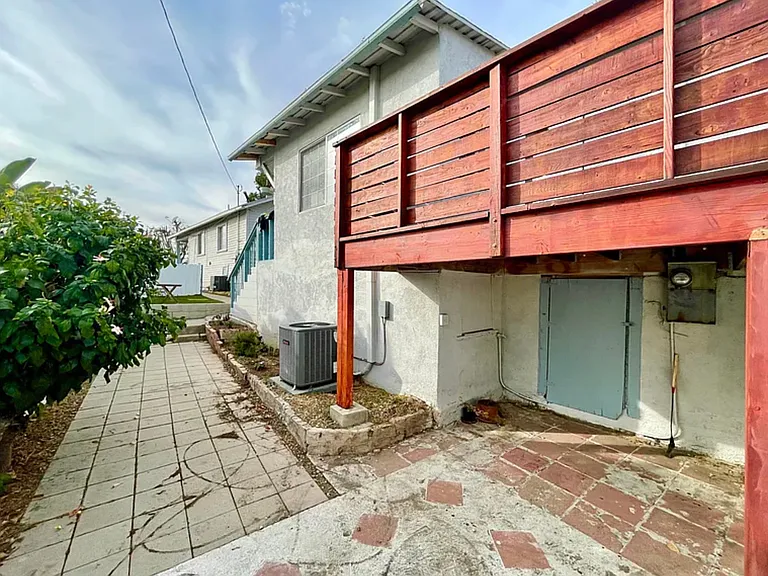 6512 Aldama St — Photo 21