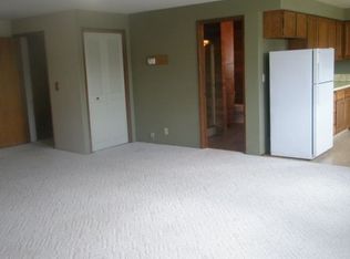 228 NE Ward Ave APT A, Roseburg, OR 97470