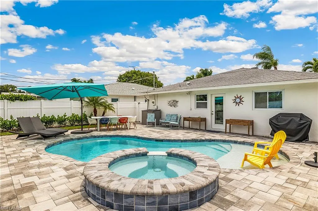 3 bed, 2.0 bath, 1400 sqft, $9,000 — Photo 1