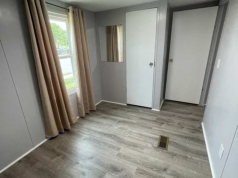 740 N Grady Ave — Photo 15