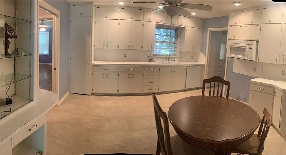 1st image of 317 W Padon