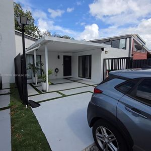 4430 NW 185th St, Miami Gardens, FL, 33055