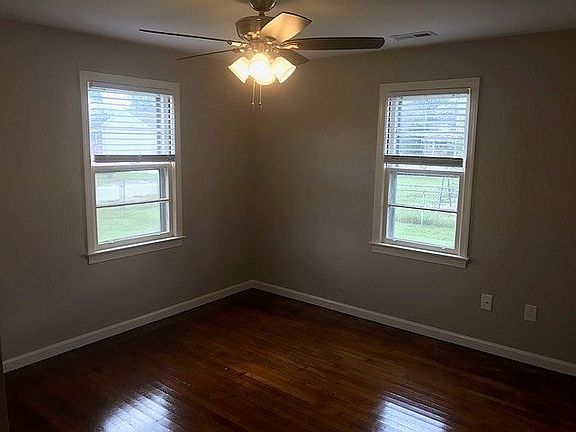 3rd image of 1903 Mimosa St