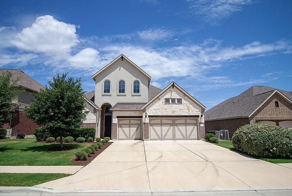 2nd image of 1005 Hartman Dr