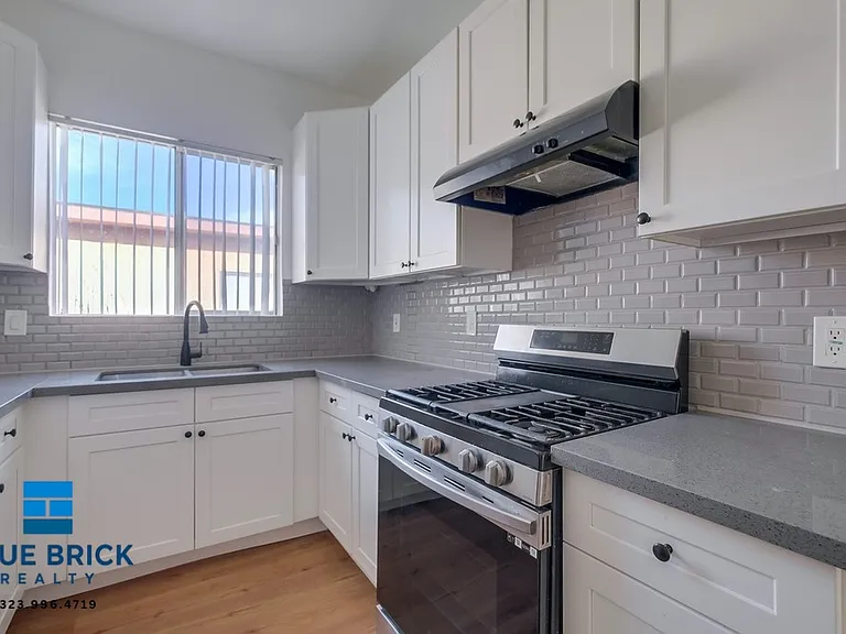 5312 Corteen Pl #16 — Photo 18