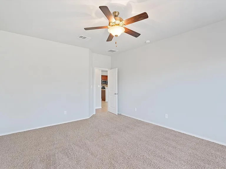 4504 Tiddle Ln — Photo 16
