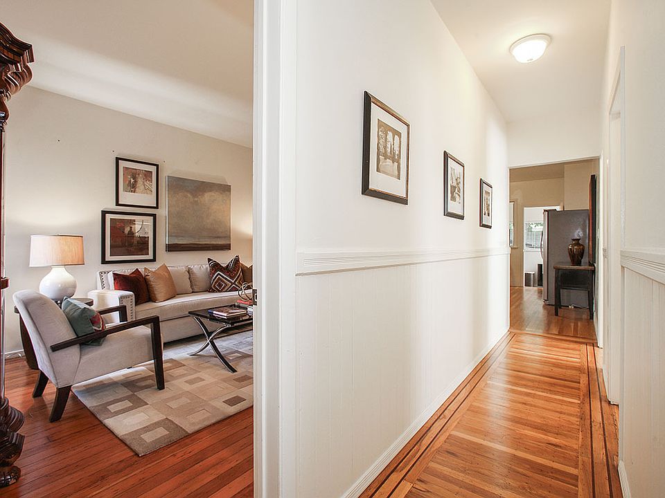 2nd image of 4392-4394 17th Street