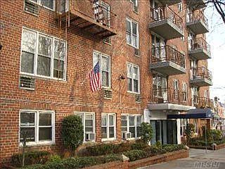 1st image of 65-15 Alderton St APT 6C