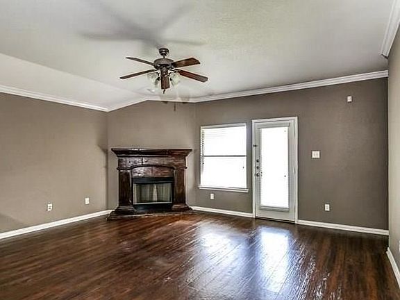 2nd image of 609 Piper Dr