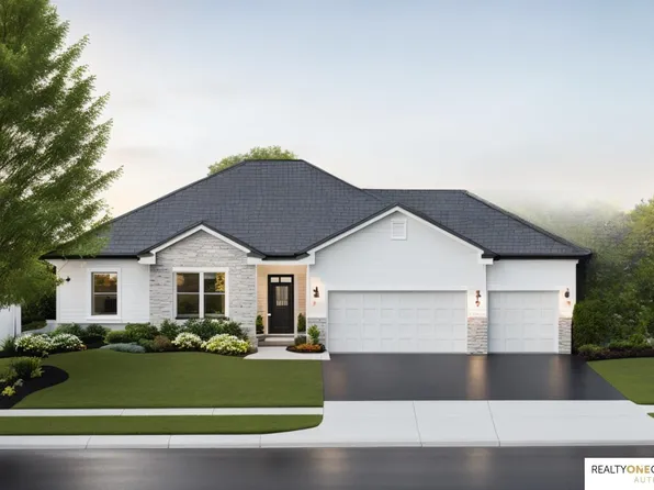 10552 Lake Tahoe Dr, Papillion, NE 68046