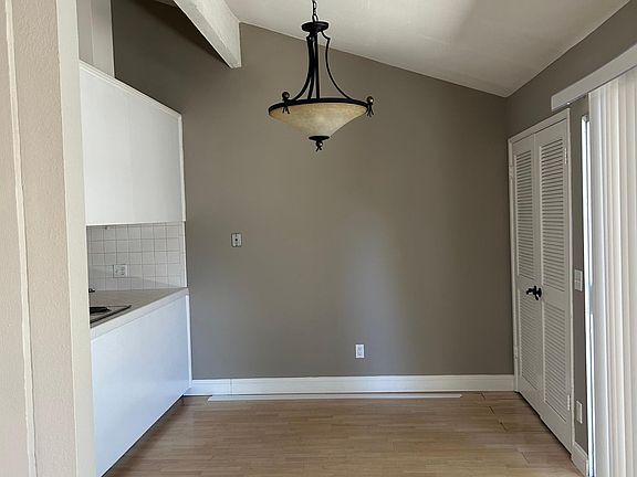 5th image of 5617 N Palm Ave APT B