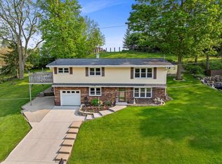 314 Maple Ct, Random Lake, WI 53075