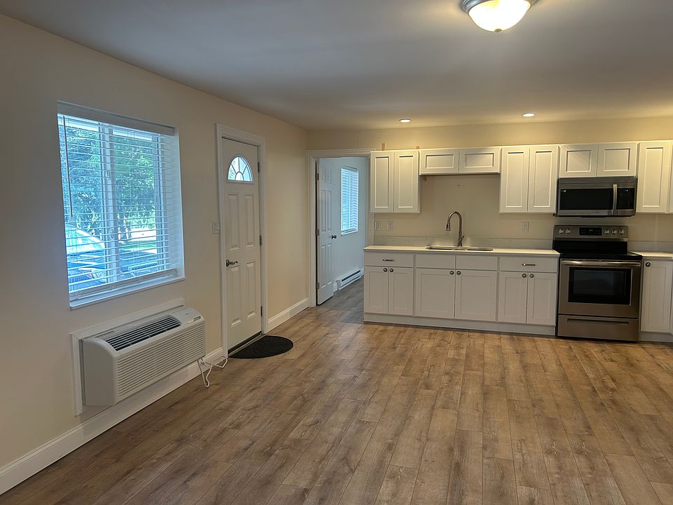 1st image of 3815 State Route 14 APT 6